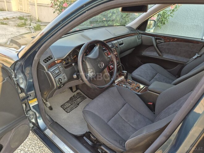 Mercedes E 270 2000, 580,000 km - 2.7 l - Bakı