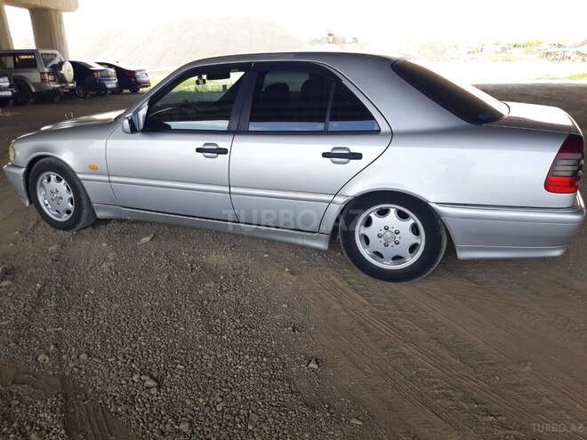 Mercedes C 200 1998, 179,960 km - 2.0 l - Zaqatala