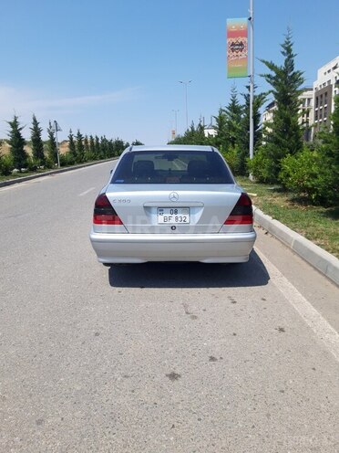 Mercedes C 200 1998, 179,960 km - 2.0 l - Zaqatala