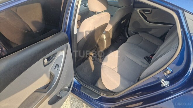 Hyundai Elantra 2015, 230,000 km - 1.8 l - Bakı
