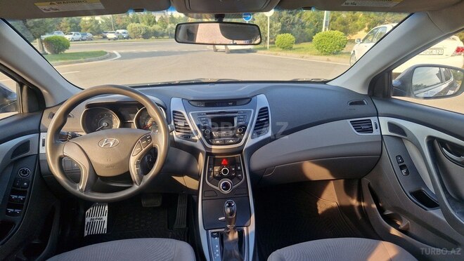 Hyundai Elantra 2015, 230,000 km - 1.8 l - Bakı