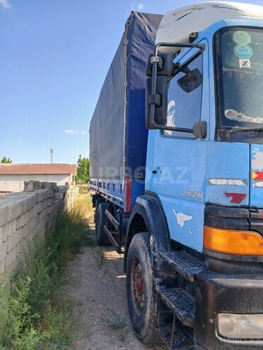 Mercedes Atego 2528 2002, 376,000 km - 6.4 l - Naxçıvan