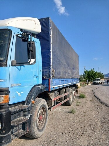 Mercedes Atego 2528 2002, 376,000 km - 6.4 l - Naxçıvan