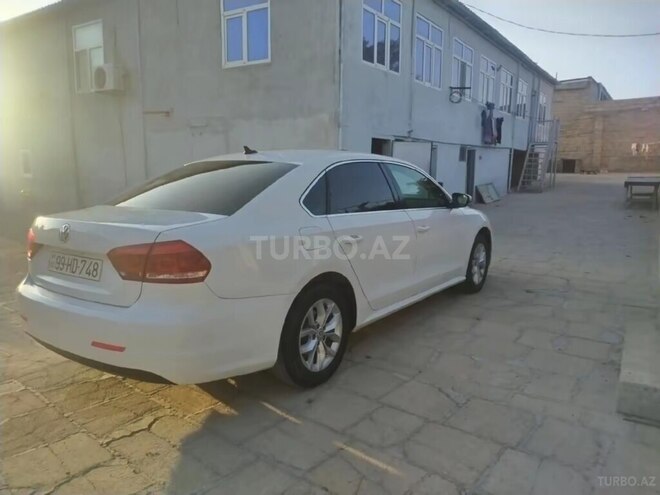 Volkswagen Passat 2011, 207,000 km - 2.5 l - Bakı