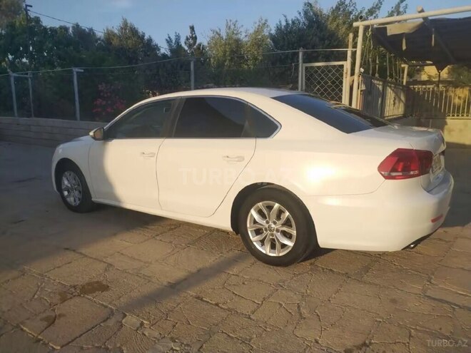 Volkswagen Passat 2011, 207,000 km - 2.5 l - Bakı