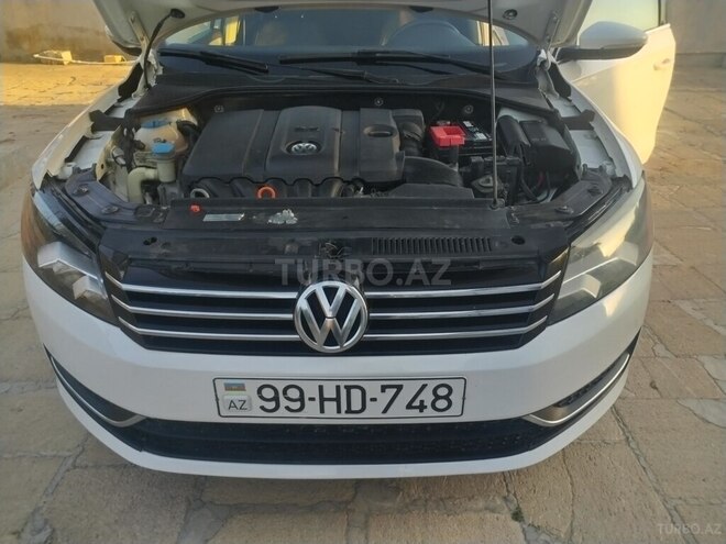 Volkswagen Passat 2011, 207,000 km - 2.5 l - Bakı