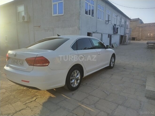 Volkswagen Passat 2011, 207,000 km - 2.5 l - Bakı
