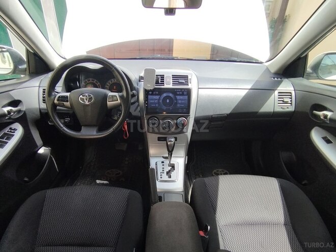 Toyota Corolla 2011, 121,000 km - 1.6 l - Bakı