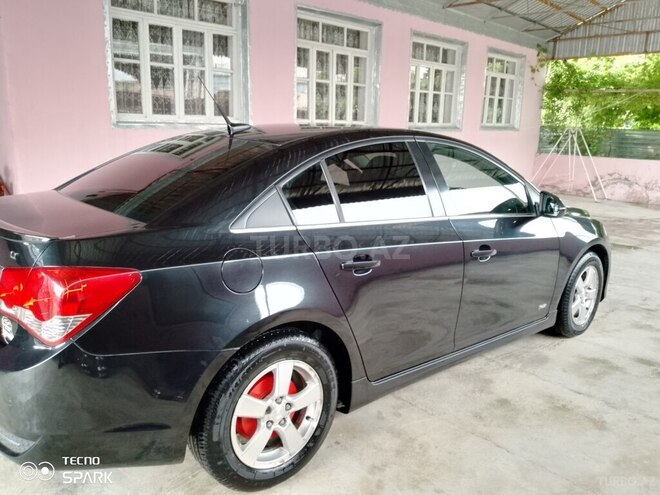 Chevrolet Cruze 2011, 272,000 km - 1.4 l - Goranboy