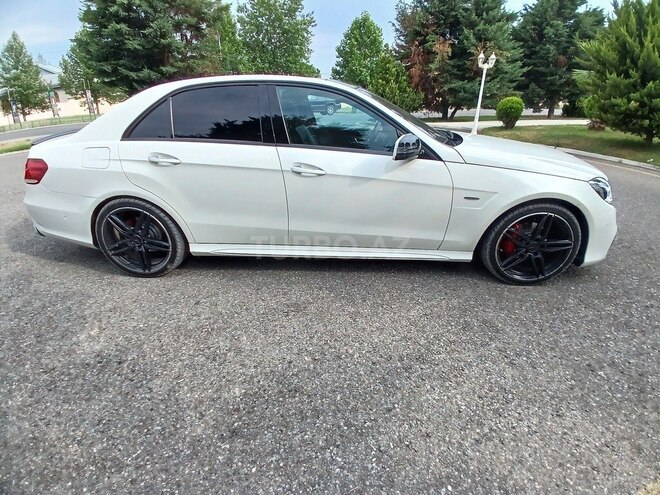 Mercedes E 200 2010, 225,123 km - 1.8 l - Bərdə