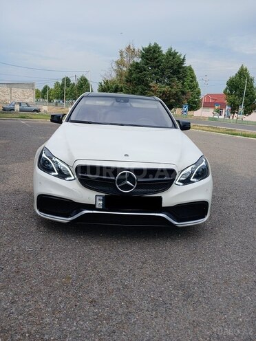 Mercedes E 200 2010, 225,123 km - 1.8 l - Bərdə