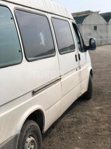 Ford Transit 2000, 767,523 km - 2.5 л - Salyan