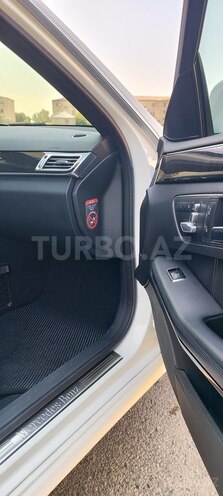 Mercedes E 220 d 2013, 226,130 km - 2.2 l - Salyan