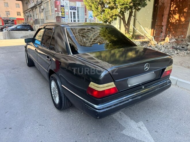 Mercedes E 220 1993, 500,000 km - 2.2 l - Bakı