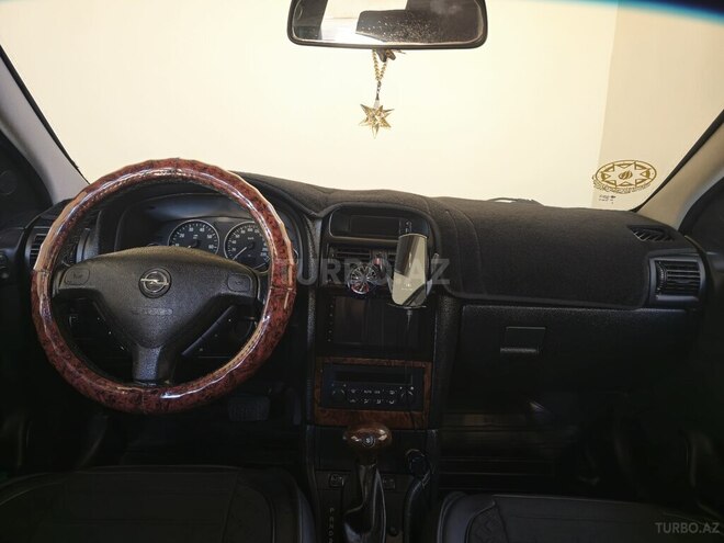 Opel Astra 2001, 375,000 km - 1.4 л - Qazax