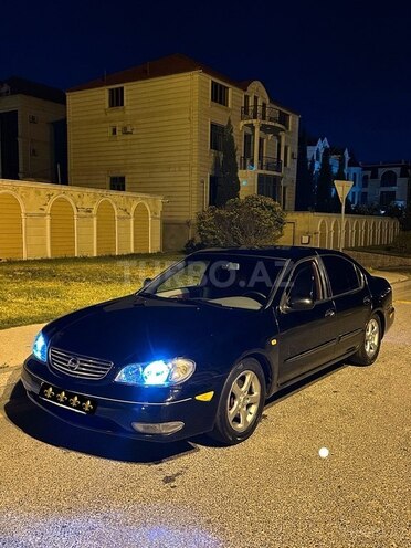 Nissan Maxima-5