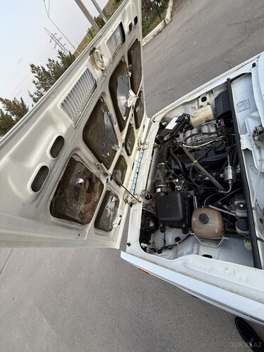 LADA (VAZ) 2107 2010, 14,200 km - 1.6 l - Yevlax