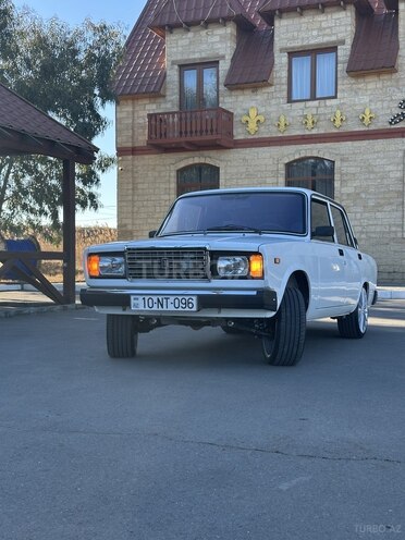 LADA (VAZ) 2107 2010, 14,200 km - 1.6 l - Yevlax
