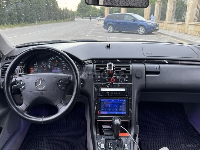 Mercedes E 220 d 1999, 485,254 km - 2.2 l - Yevlax