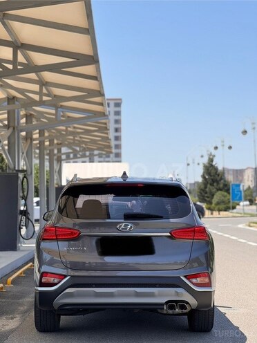 Hyundai Santa Fe-4