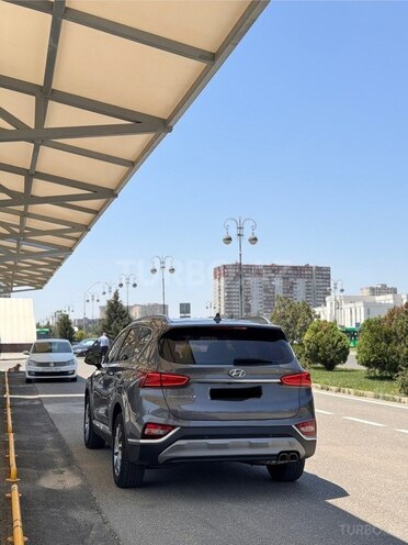 Hyundai Santa Fe-9