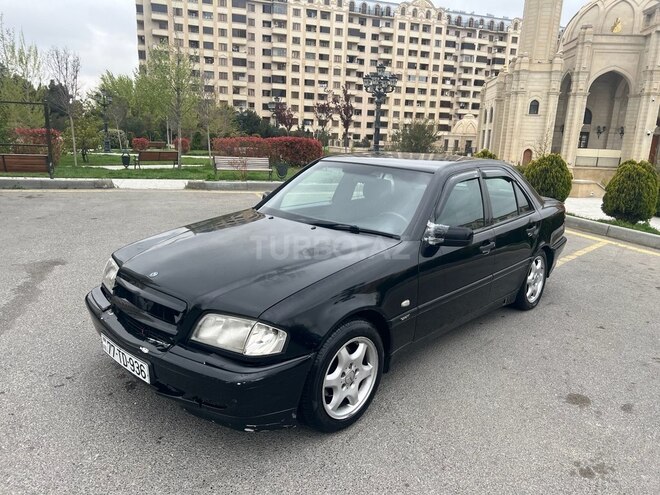 Mercedes C 180 2000, 350,000 km - 1.8 л - Bakı