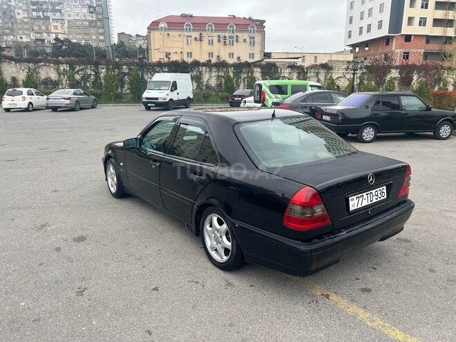 Mercedes C 180 2000, 350,000 km - 1.8 л - Bakı
