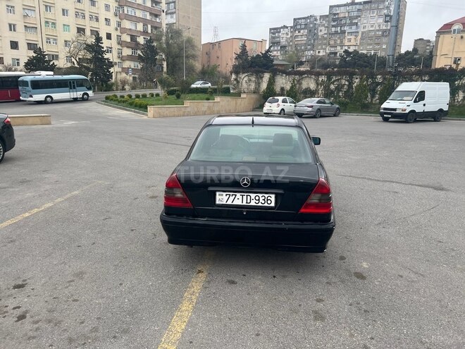 Mercedes C 180 2000, 350,000 km - 1.8 л - Bakı