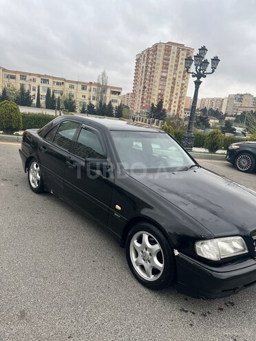 Mercedes C 180 2000, 350,000 km - 1.8 л - Bakı