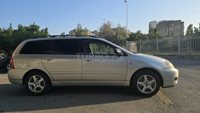 Toyota Corolla 2005, 215,000 km - 1.4 l - Bakı