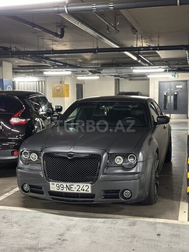 Chrysler 300C-15