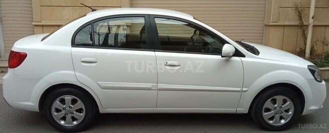 Kia Rio 2010, 190,000 km - 1.4 л - Bakı