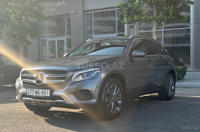 Mercedes GLC 250 4MATIC 2018, 22,500 km - 2.0 l - Bakı