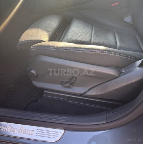 Mercedes GLC 250 4MATIC 2018, 22,500 km - 2.0 l - Bakı