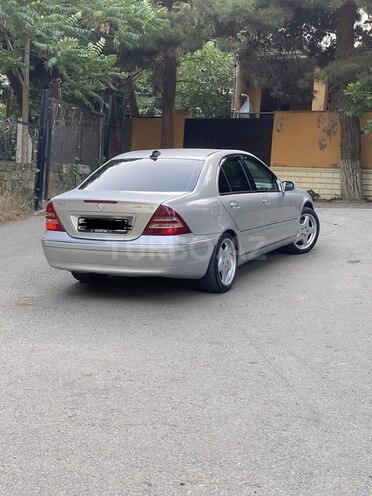 Mercedes C 240 2002, 240,470 km - 2.6 l - Bakı