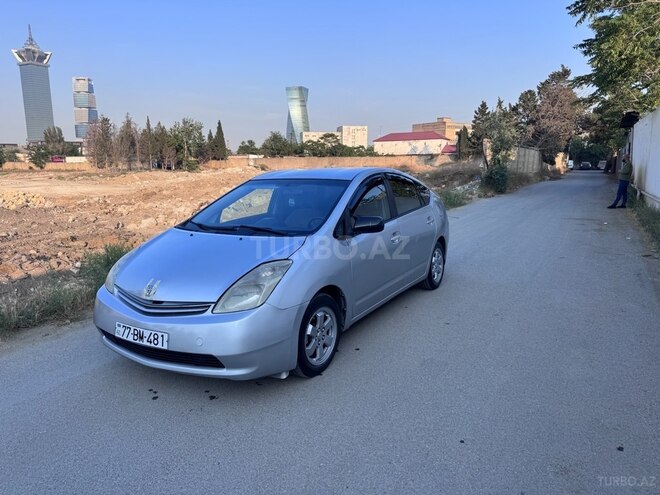 Toyota Prius-3