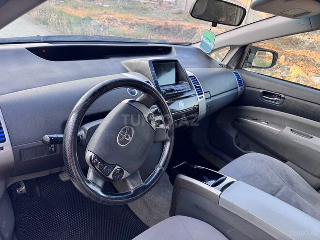 Toyota Prius-9