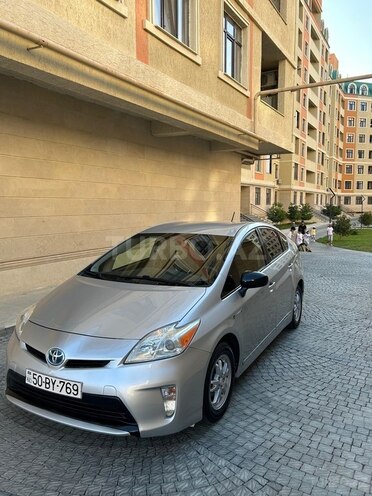 Toyota Prius 2013, 135,000 km - 1.8 l - Sumqayıt