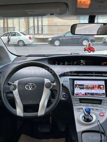 Toyota Prius 2013, 135,000 km - 1.8 l - Sumqayıt
