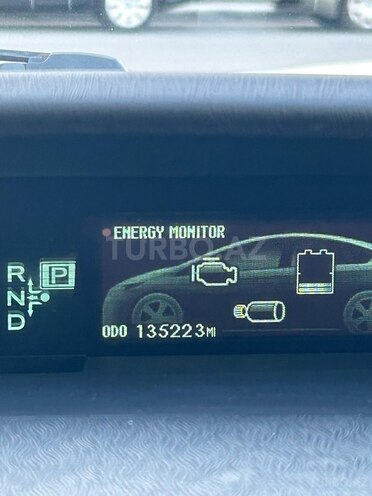 Toyota Prius 2013, 135,000 km - 1.8 l - Sumqayıt