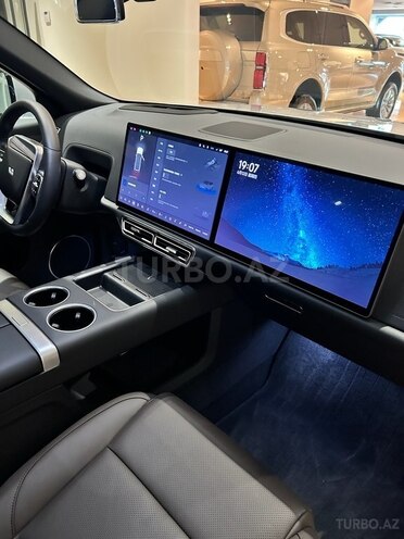 Li Auto L8 2024, 0 km - 1.5 л - Bakı