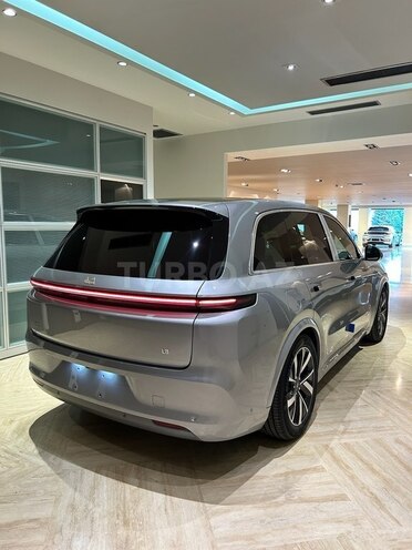 Li Auto L8 2024, 0 km - 1.5 л - Bakı