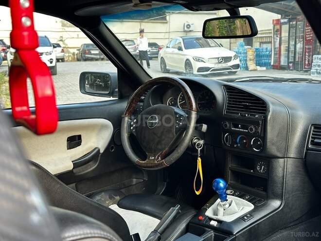 BMW 318 1995, 497,000 km - 1.8 l - Bakı