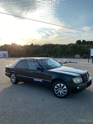 Mercedes E 200 1992, 5,600,000 km - 2.0 l - Bakı