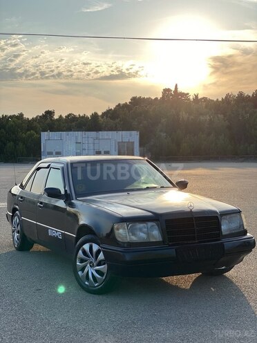 Mercedes E 200 1992, 5,600,000 km - 2.0 l - Bakı