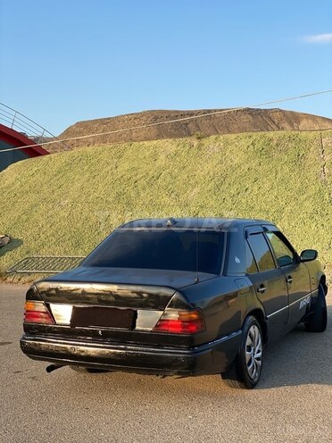Mercedes E 200 1992, 5,600,000 km - 2.0 l - Bakı