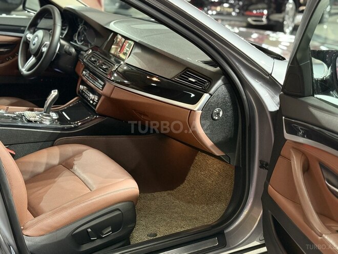 BMW 520-16