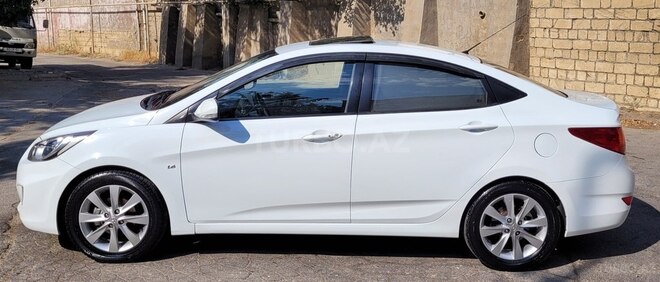Hyundai Accent 2013, 240,000 km - 1.6 l - Bakı