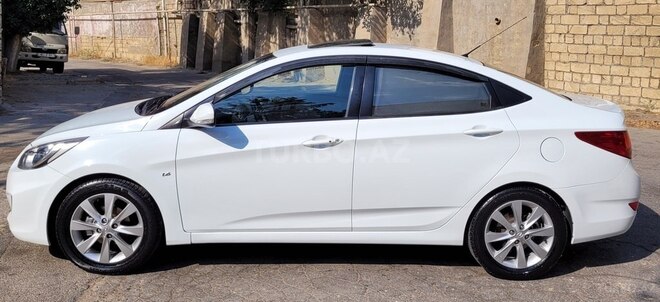 Hyundai Accent 2013, 240,000 km - 1.6 l - Bakı