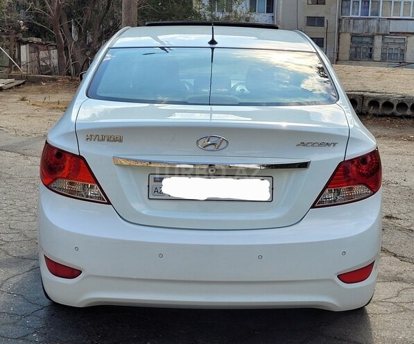 Hyundai Accent 2013, 240,000 km - 1.6 l - Bakı